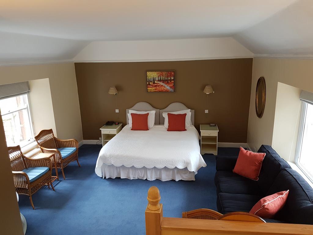The Wheatsheaf Hotel And Restaurant Swinton  Extérieur photo