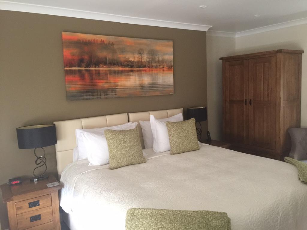 The Wheatsheaf Hotel And Restaurant Swinton  Extérieur photo