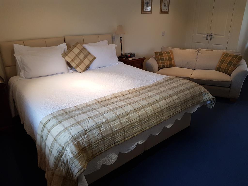 The Wheatsheaf Hotel And Restaurant Swinton  Extérieur photo
