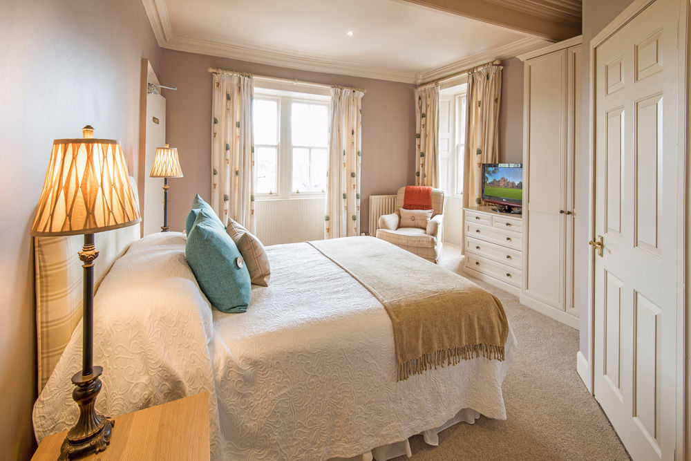The Wheatsheaf Hotel And Restaurant Swinton  Extérieur photo