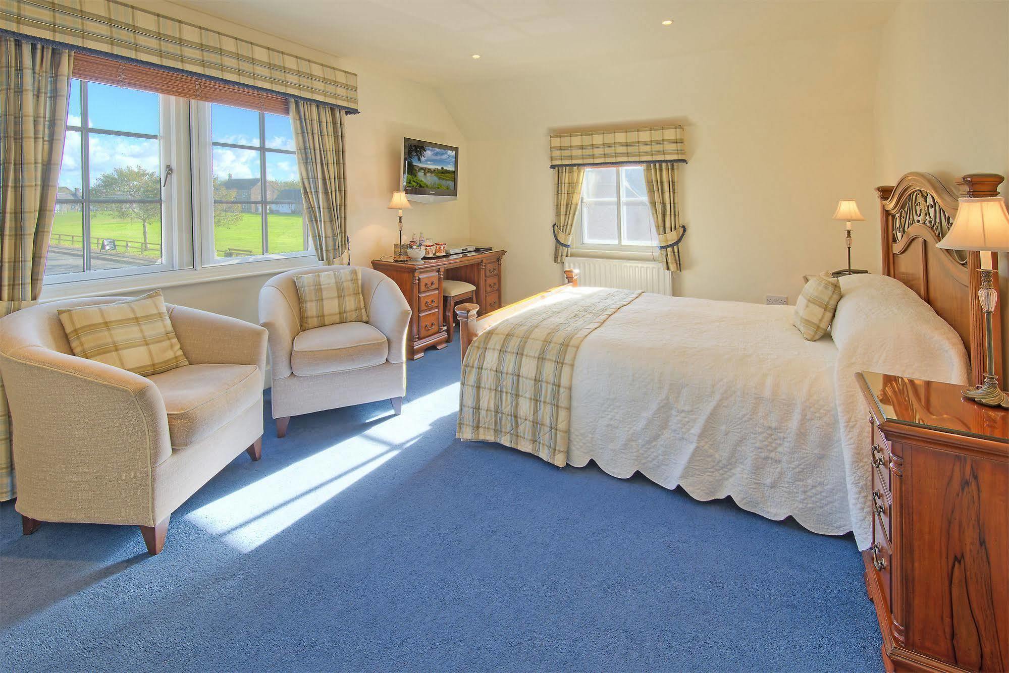 The Wheatsheaf Hotel And Restaurant Swinton  Extérieur photo