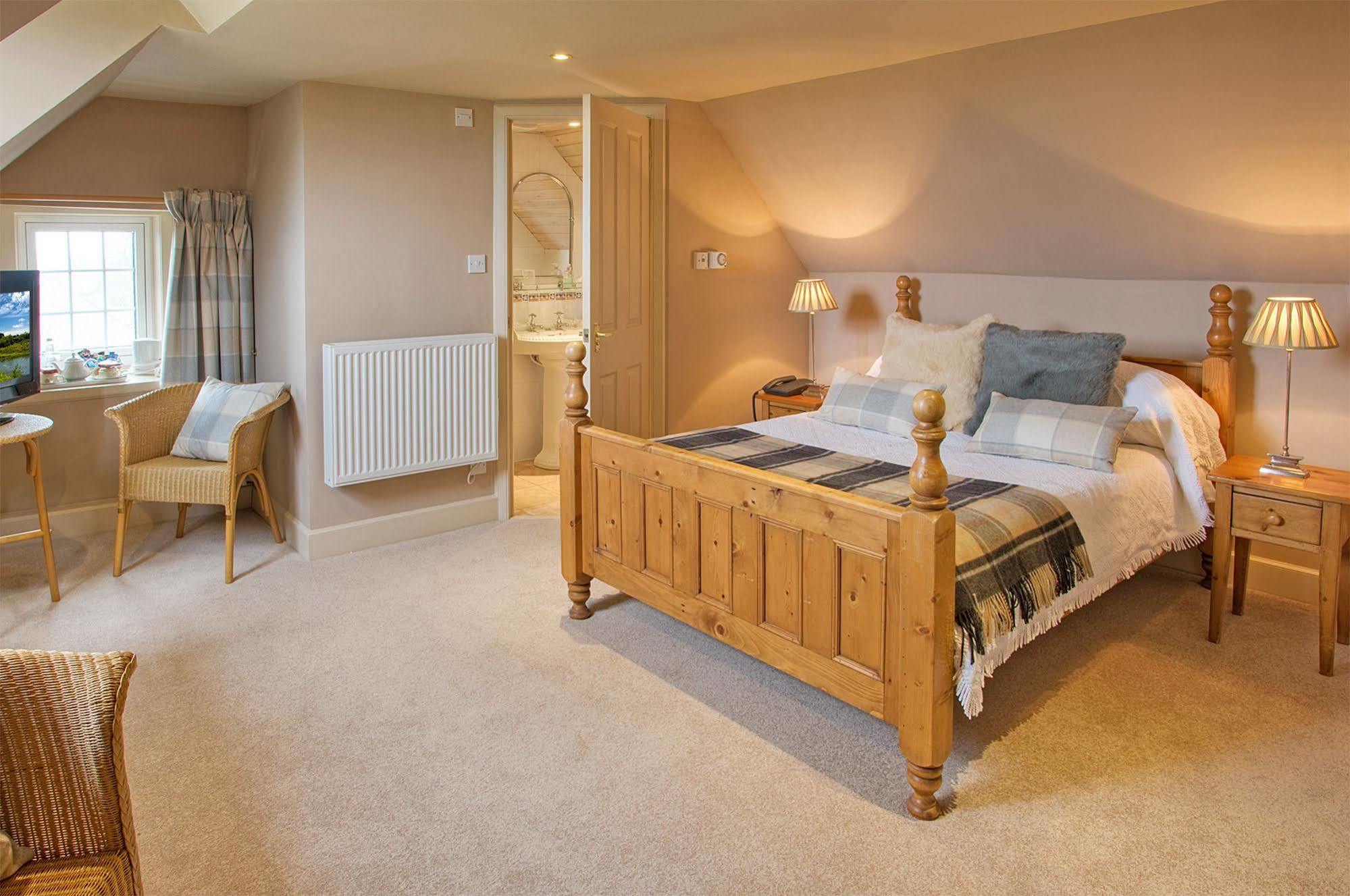 The Wheatsheaf Hotel And Restaurant Swinton  Extérieur photo